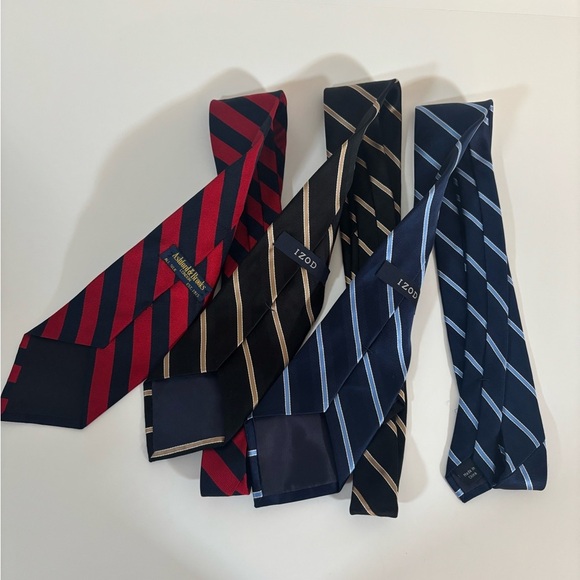 Stafford & IZOD Men’s Striped Silk Tie Bundle – Classic Navy, Red, Black Set - Picture 3 of 7